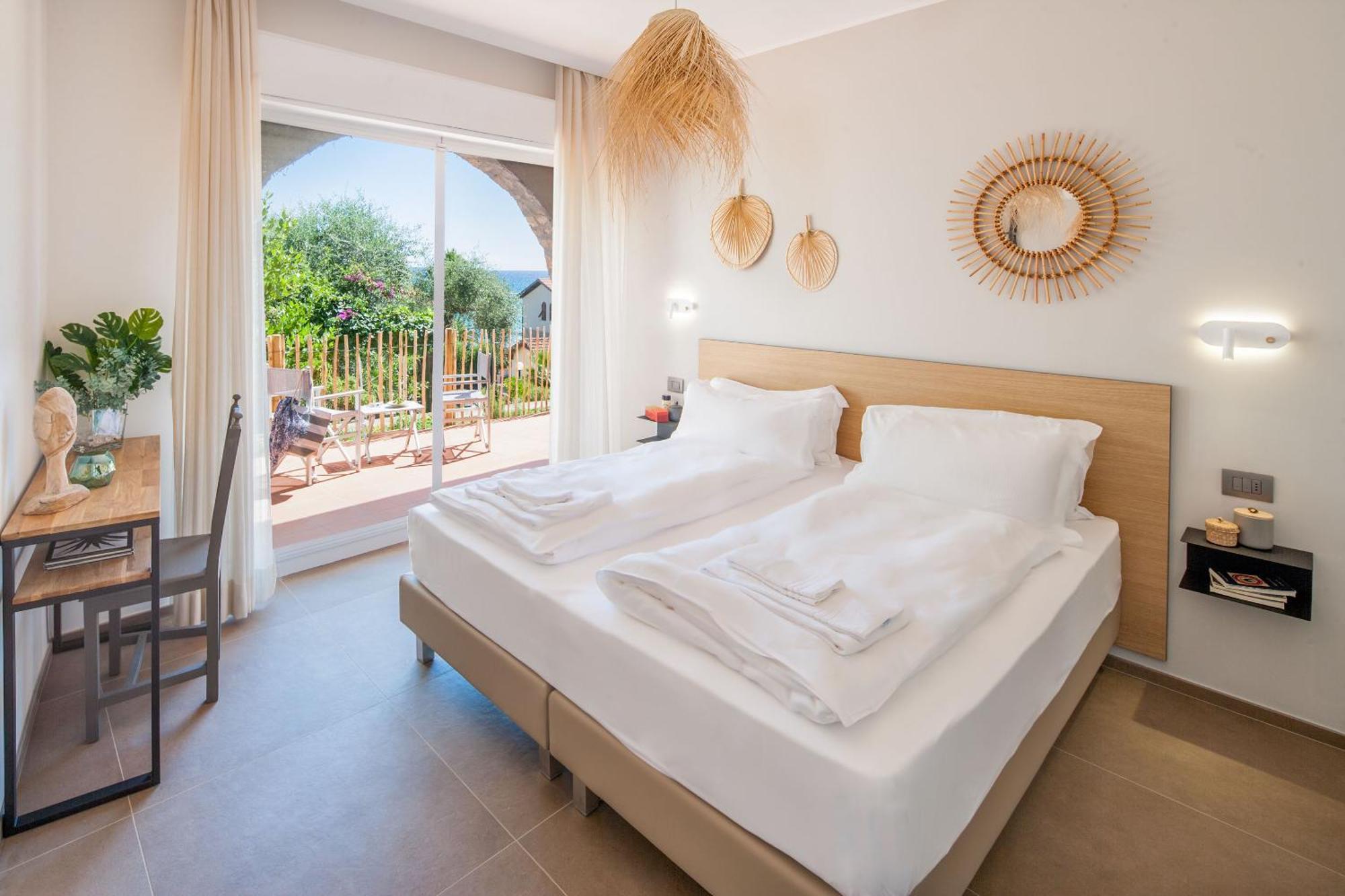 Hotel Moresco Diano Marina Exterior photo